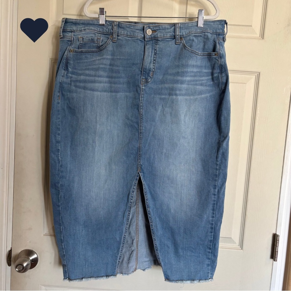 Torrid 16 Blue Denim Jean Front Slit Midi Pencil Skirt Trendy Casual